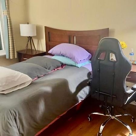B2 A Private Room In Naperville Downtown With Desk And Wi-Fi Near Everything Экстерьер фото